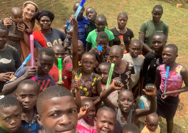 Share christmas with needy children